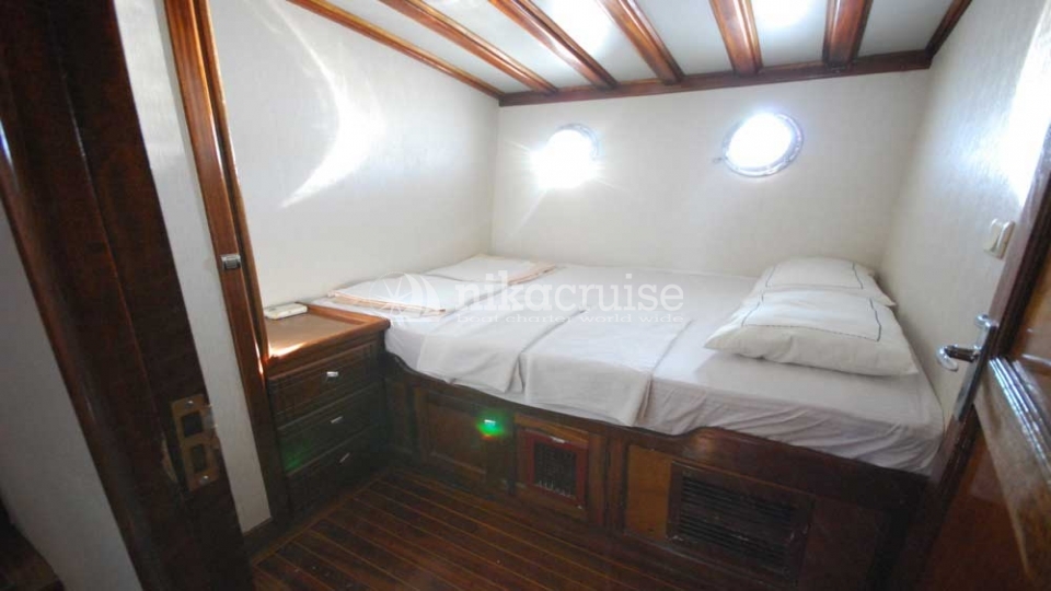 2370 YACHT BLUE PEARL Comfort Yacht