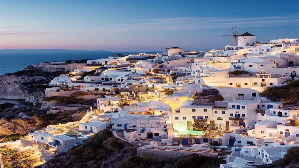 107 Santorini