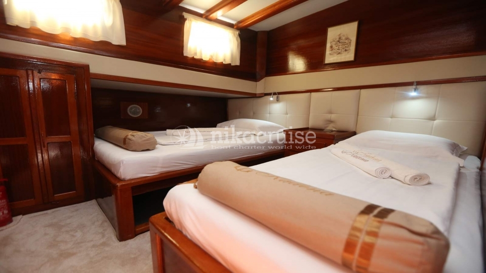 4936 YACHT KADENA Luxury Yacht