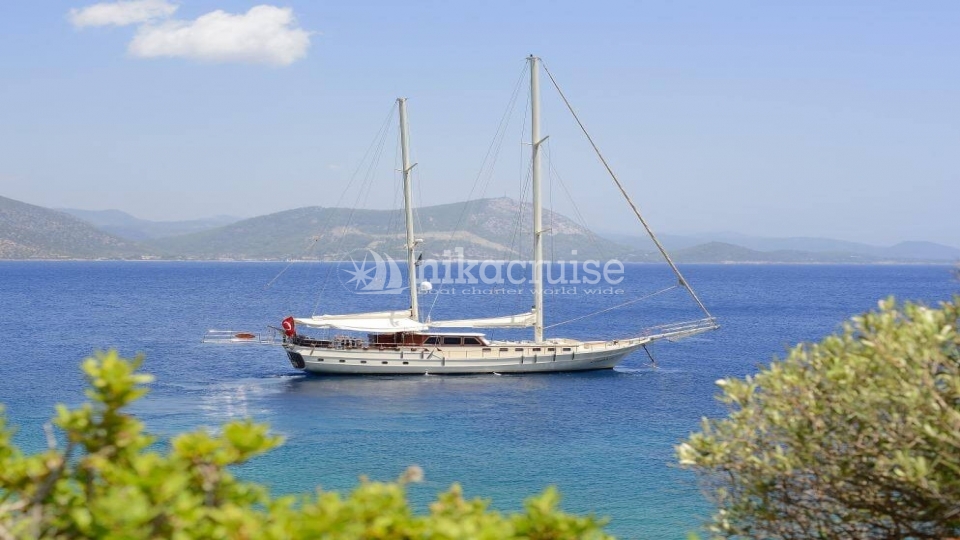 5684 YACHT COBRA 3 Luxury Yacht
