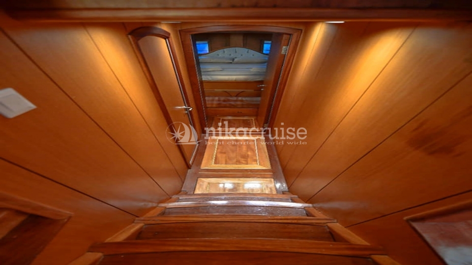 5844 BLU DREAM Luxury Yacht