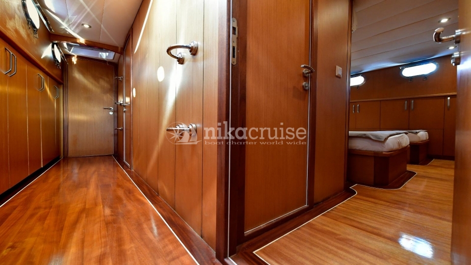 5837 BLU DREAM Luxury Yacht