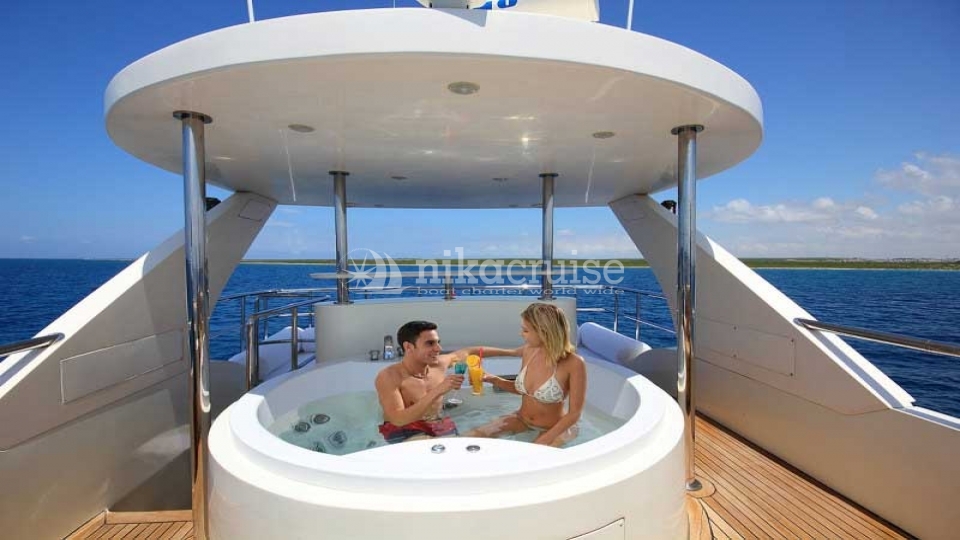 6054 DREAM YACHT Motor Yacht