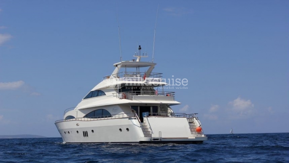 6079 DREAM YACHT Motor Yacht