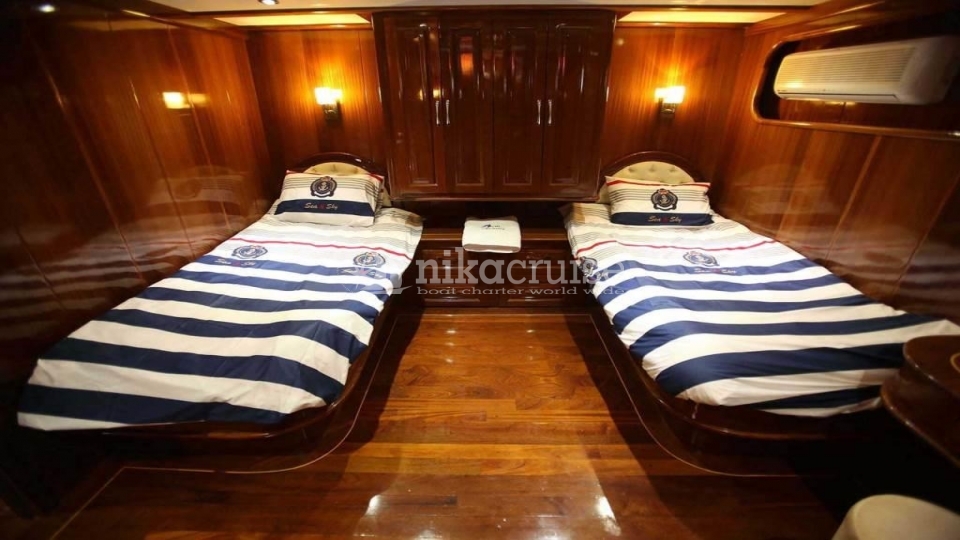 6740 YACHT SEMERCİOGLU 4 Luxury Yacht