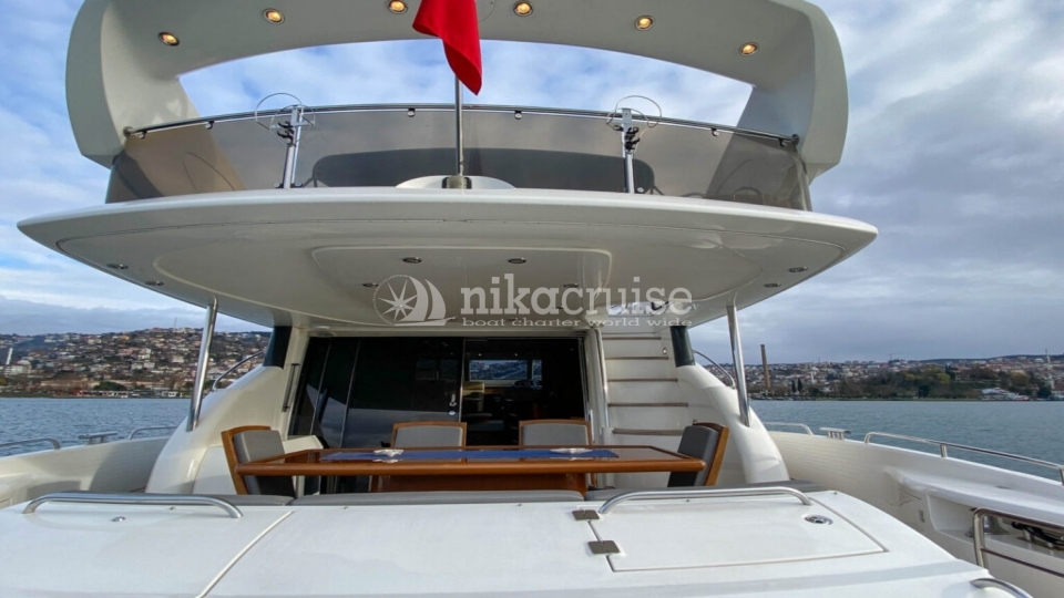 7347 Sunseeker Manhattan 74 Motor Yacht