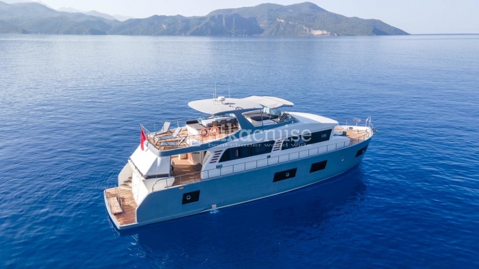 7791 TRAWLER COMPASS Motor Yacht