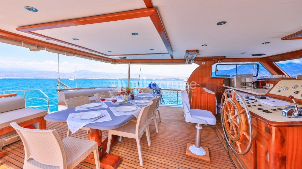 8476 YACHT KASAPOGLU 6 Luxury Yacht