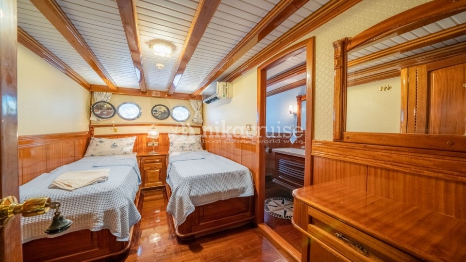 8381 GULET ADMIRAL Deluxe Yacht