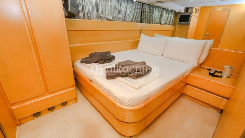 8405 MACYMO 2 Motor Yacht