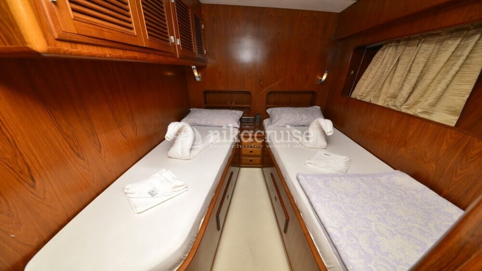 4261 YACHT MY LILA Motor Yacht