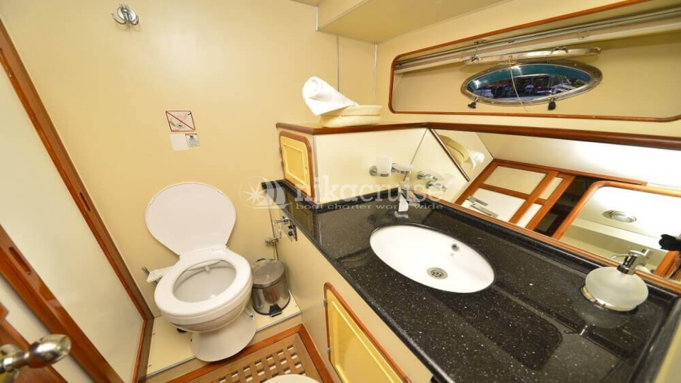 4259 YACHT MY LILA Motor Yacht