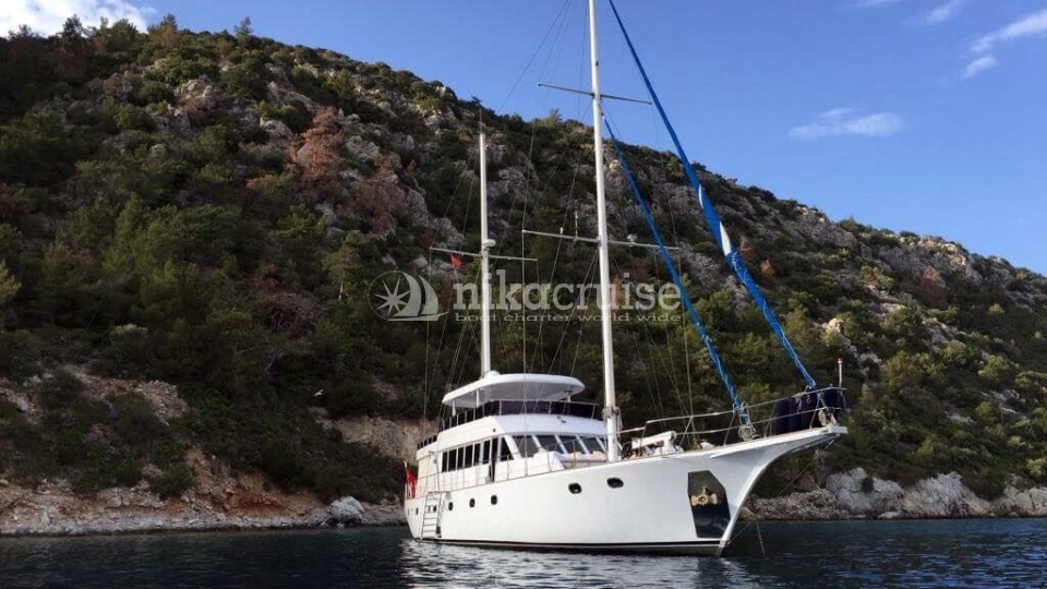 3436 YACHT CANEREN Deluxe Yacht