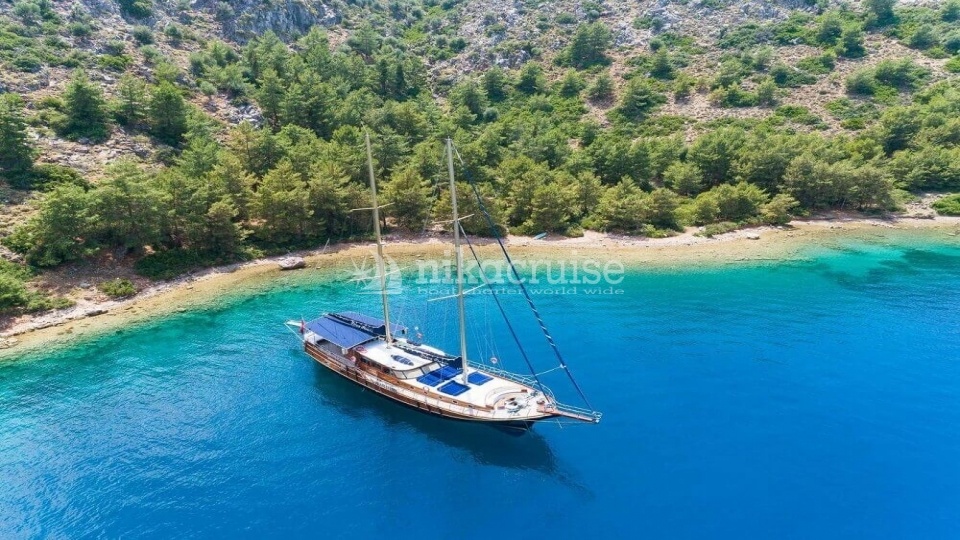 4142 YACHT DİVA DENİZ Luxury Yacht