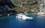 1422 YACHT LAGOON Motor Yacht