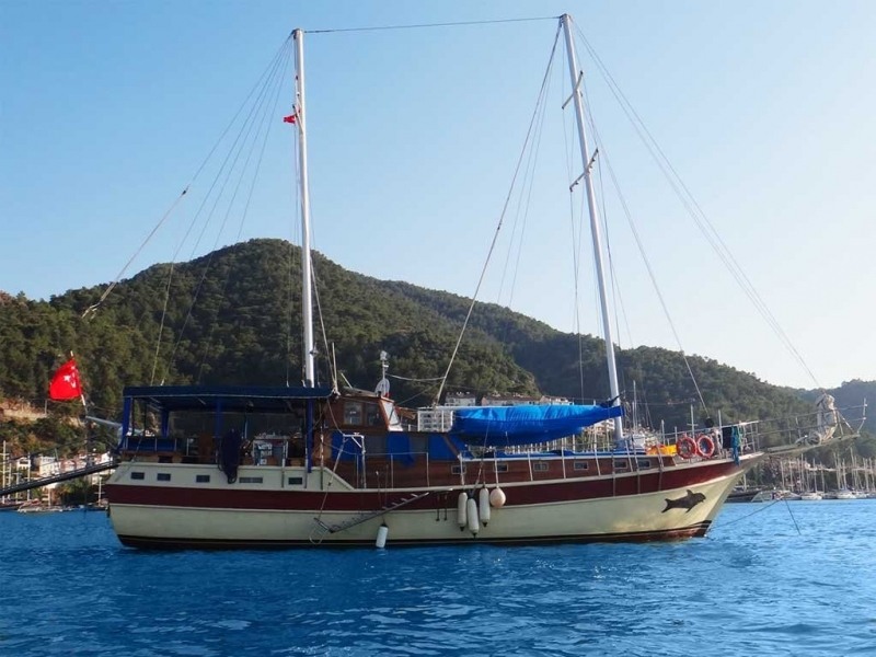 YACHT BERKAN BEY