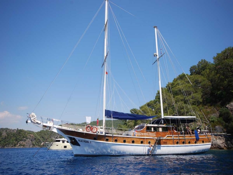 YACHT BLUE PEARL
