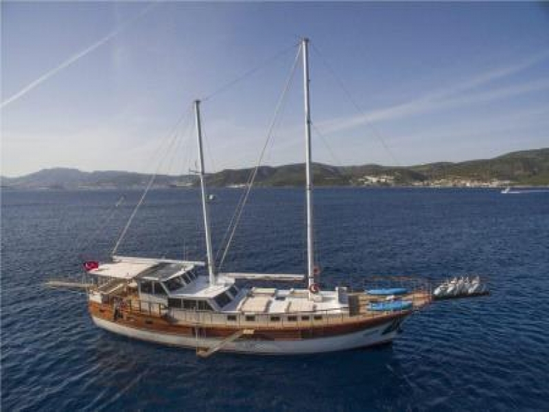 YACHT CARTAGENA