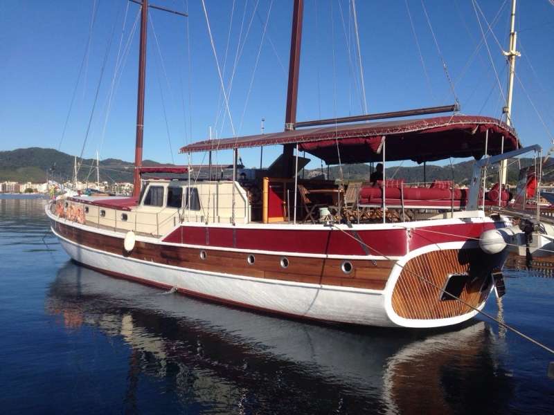 YACHT IDEFIX