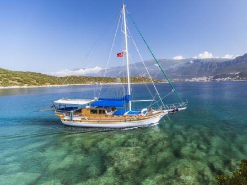 YACHT İLAYDA