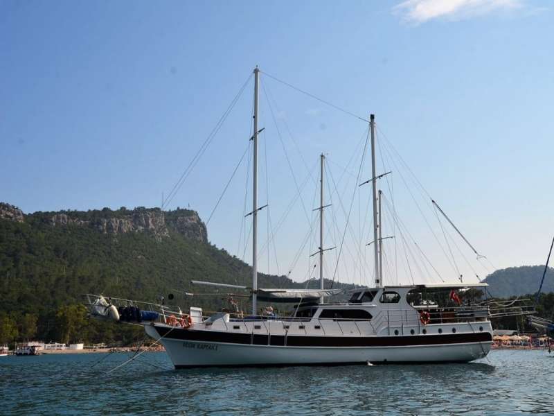 YACHT SELİM KAPTAN 1